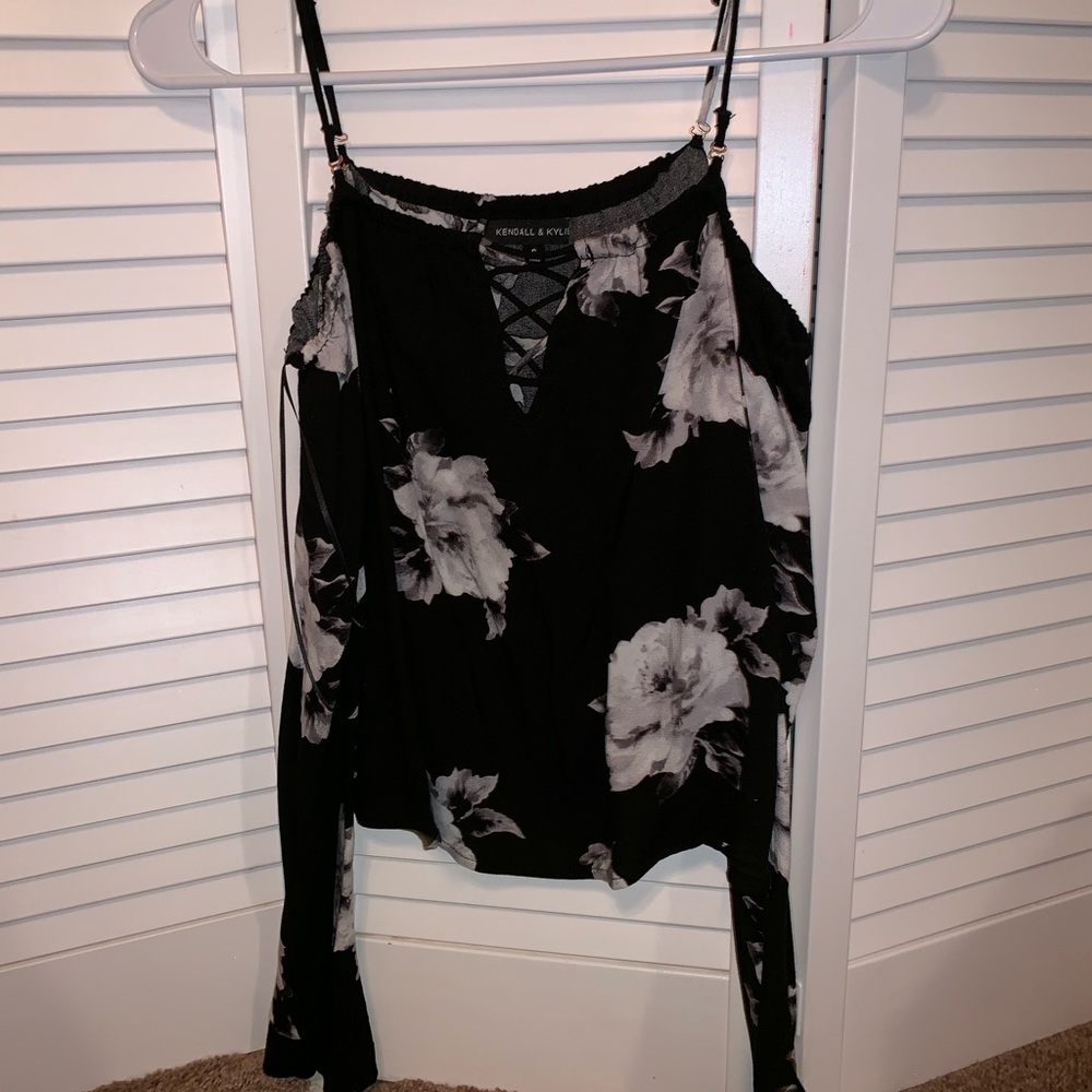Kendal & kylie top